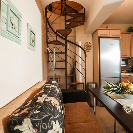 Delmare Olive House I *